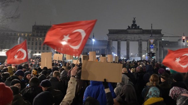 gegen Pegida gegen Pegida